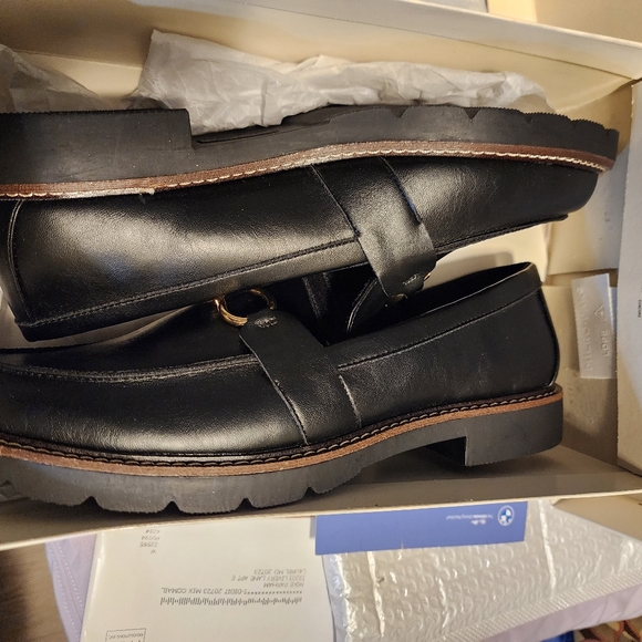 Black leather Anne Klein loafers new in the box9.5 - Picture 2 of 5